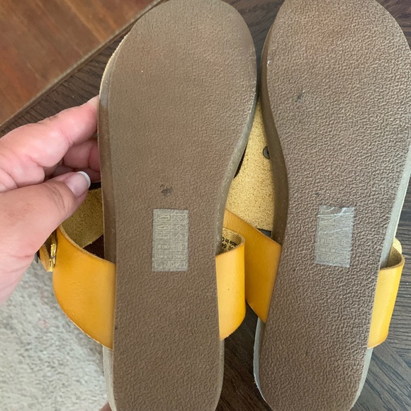 Sandals - Picture 2 of 2